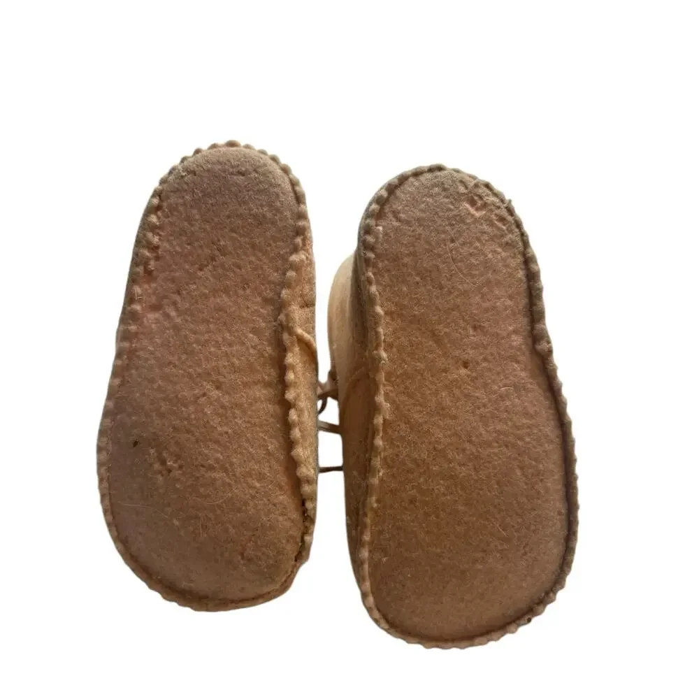 Early Pair Childs Baby Shoes Pink Wool Felt Cottagecore Retro Embroidered Decor